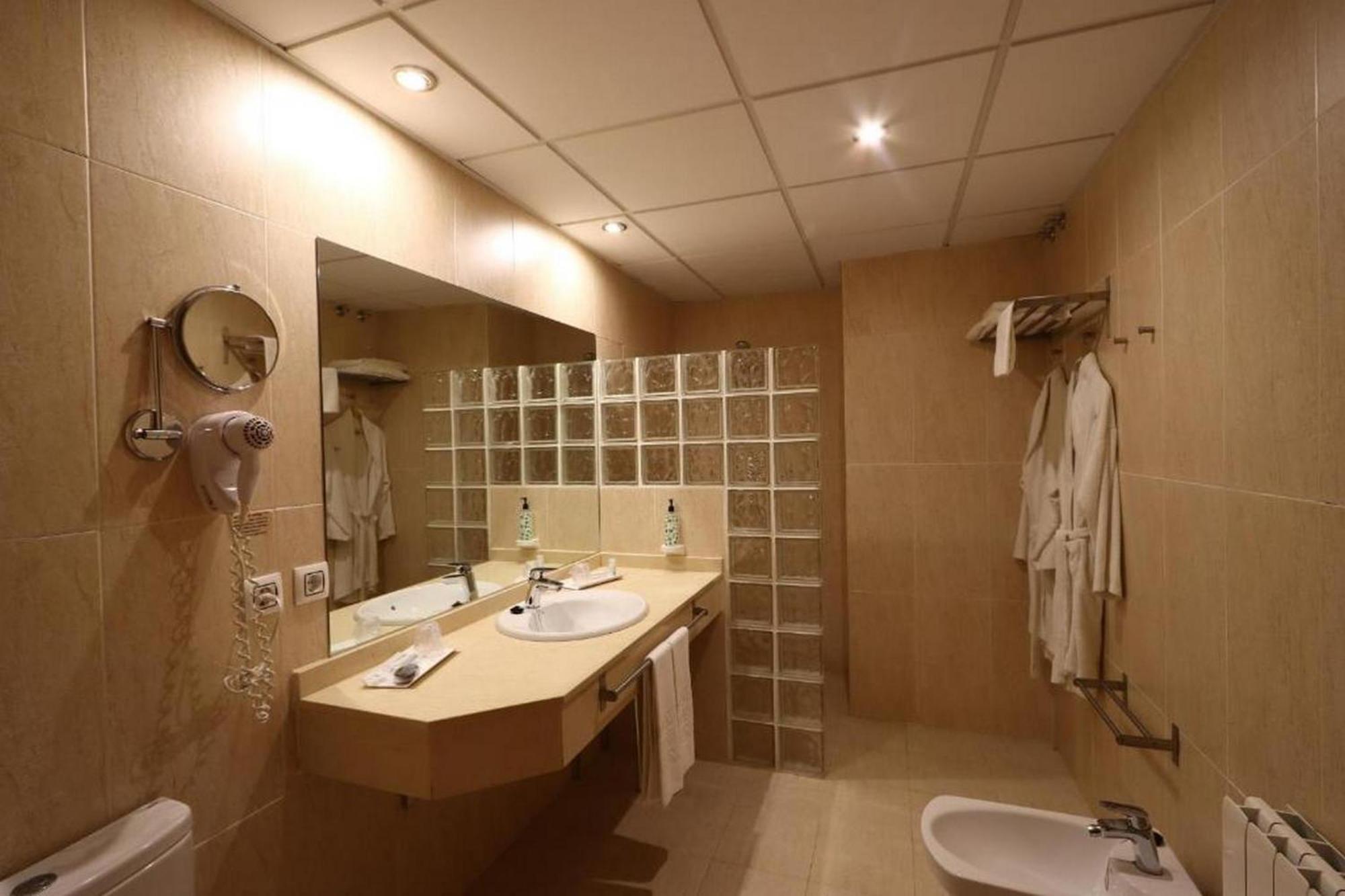 Gran Hotel Aqualange - Balneario De ألانجي المظهر الخارجي الصورة