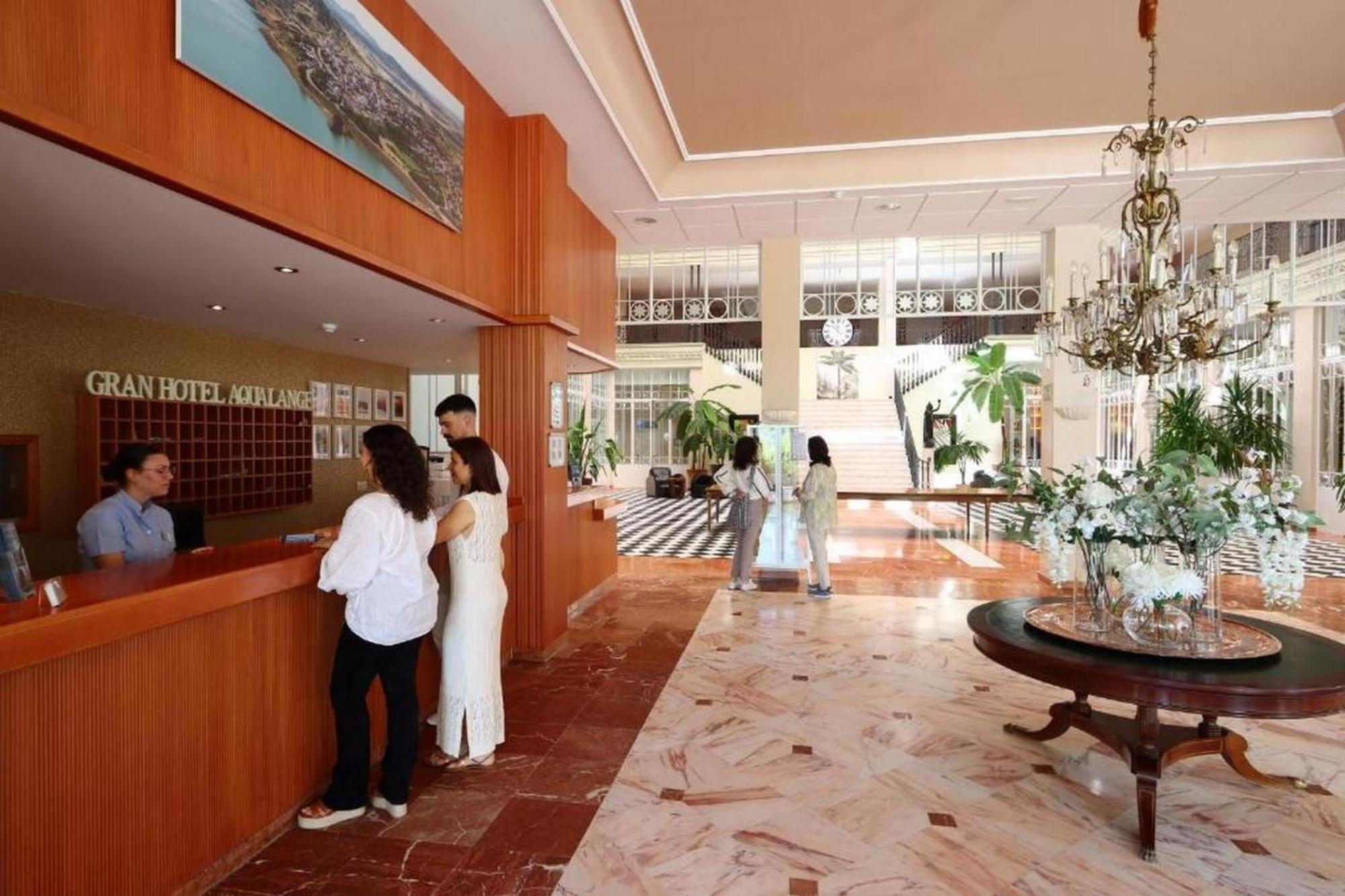 Gran Hotel Aqualange - Balneario De ألانجي المظهر الخارجي الصورة